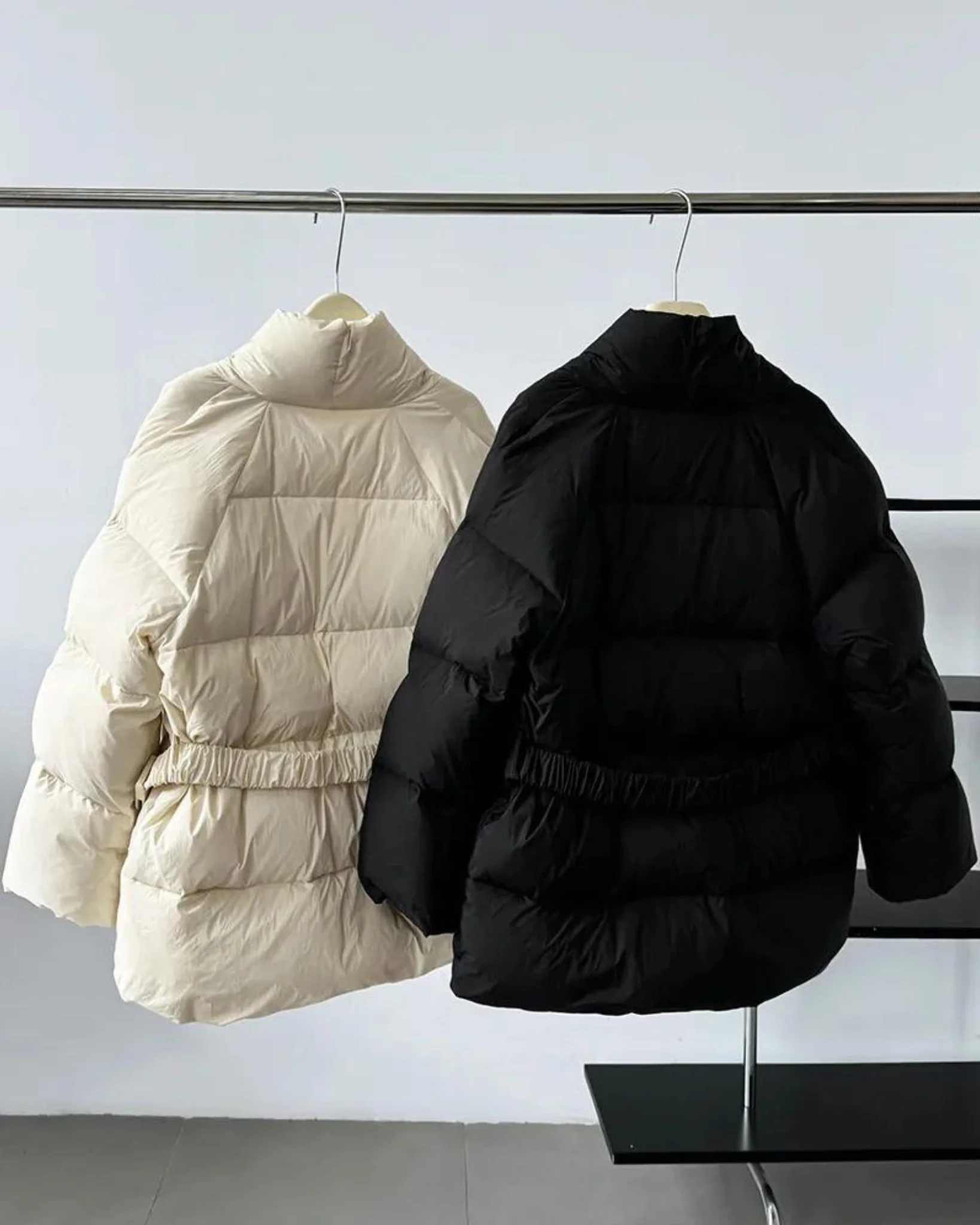 007 Puffer Coat With Belt - Image 5