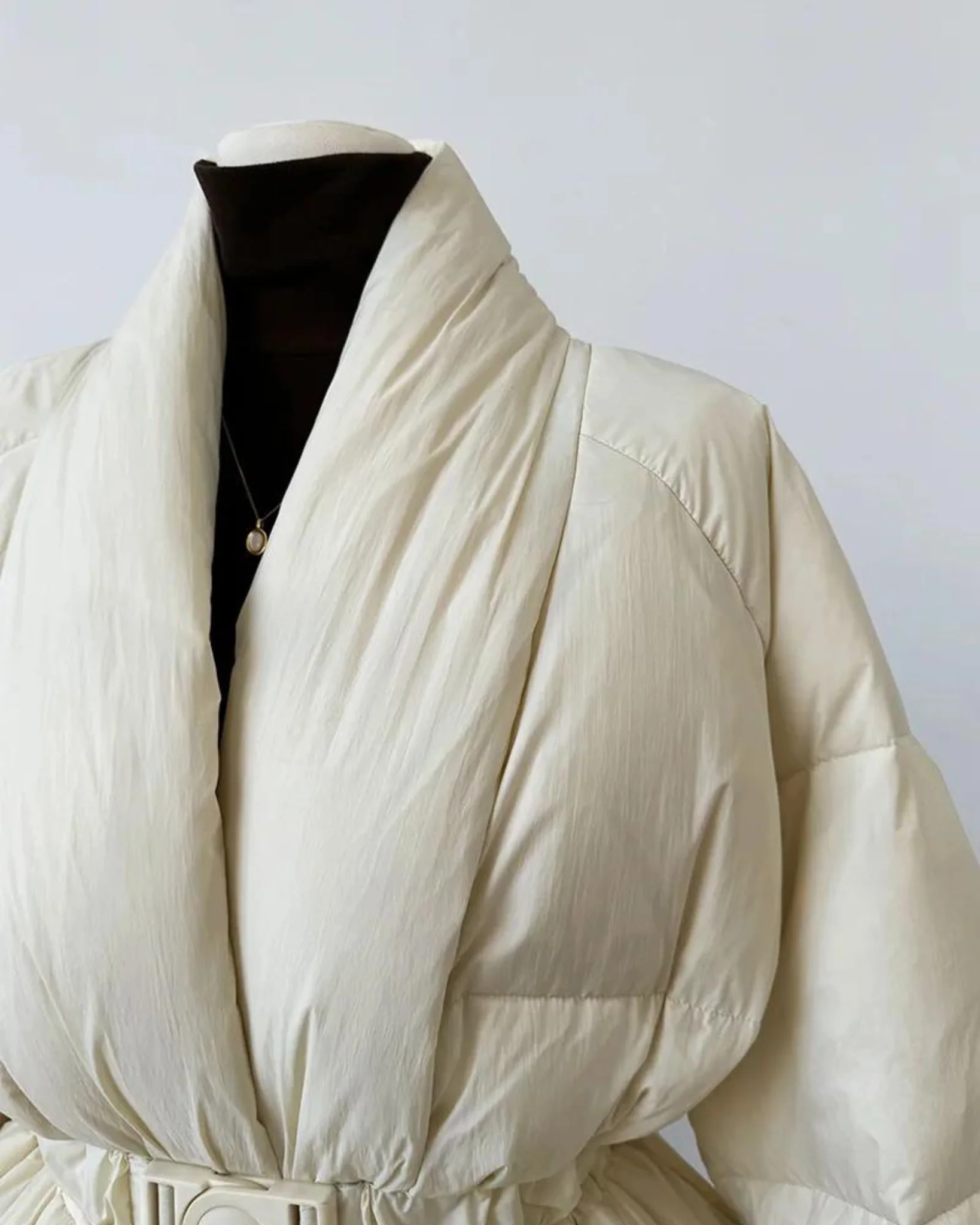 007 Puffer Coat With Belt - Image 8