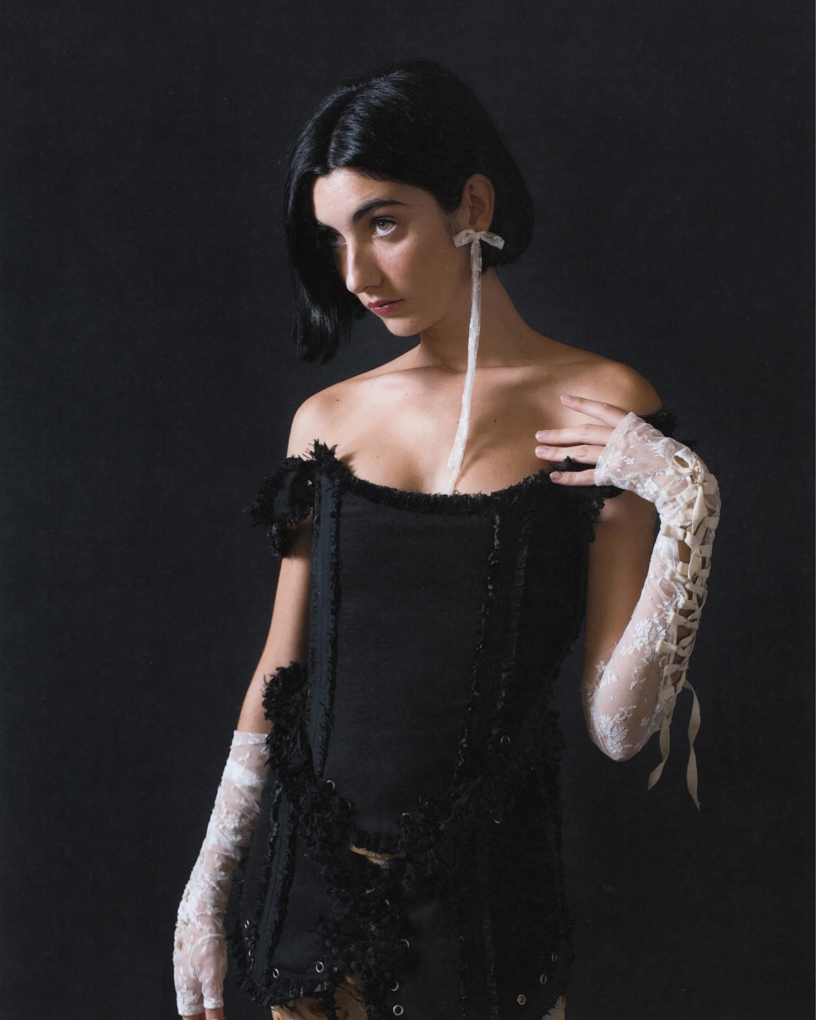 ARALYN Gloves With Asymmetrical Ties - Image 3